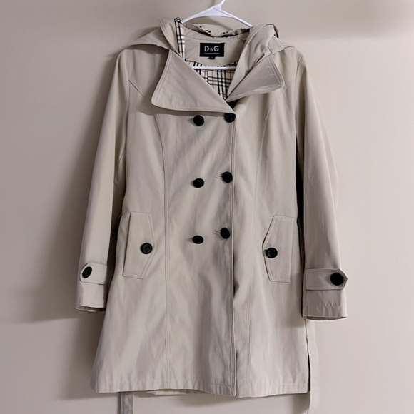 Dolce and Gabbana Tan/Cream Double Breasted Trench Coat with Plaid Lining - Picture 1 of 9